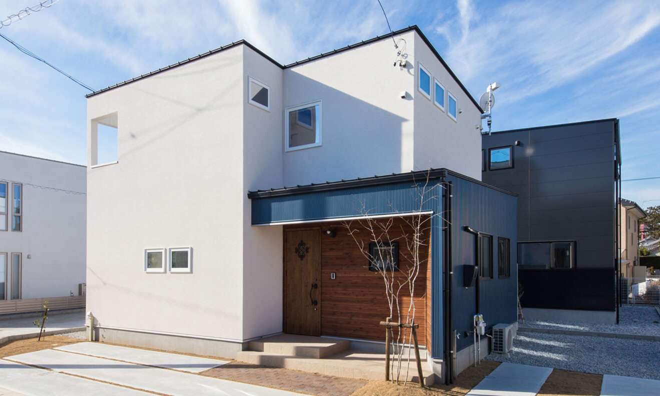 白を基調とした開放的な住まい