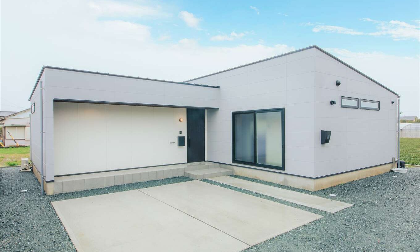 のどかな田園風景と暮らす平屋