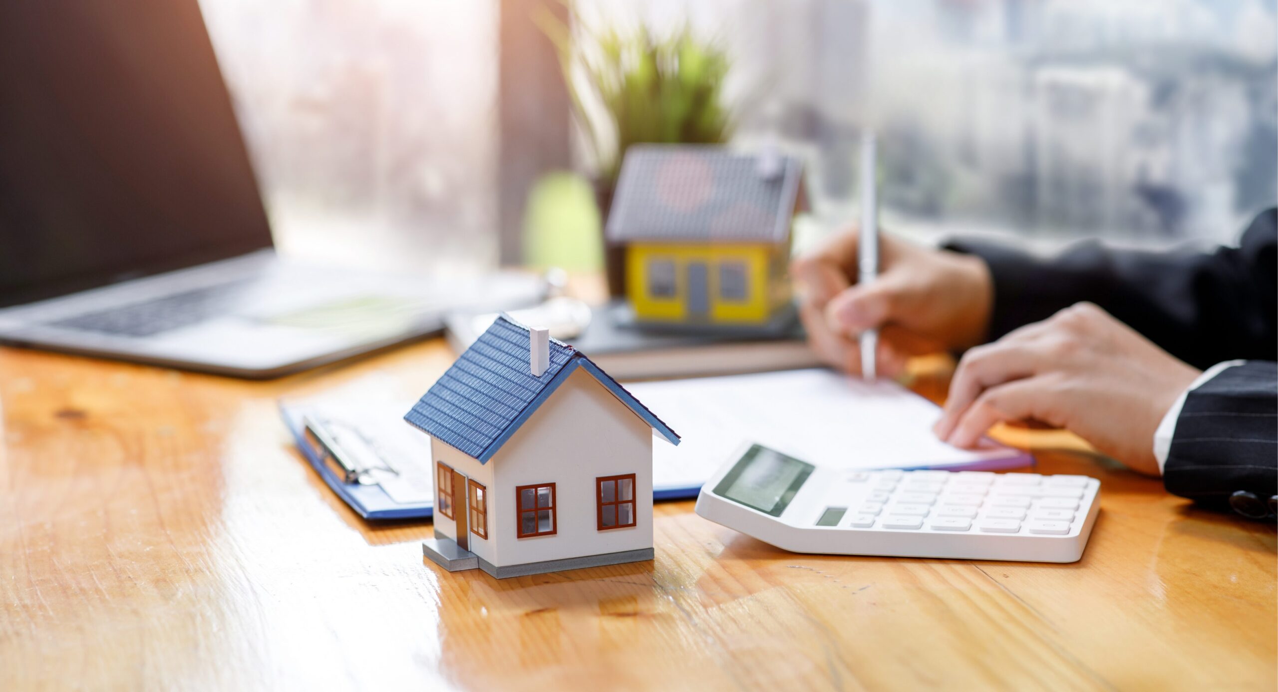 金利が上がっても「約8割が変動型」その背景とは？