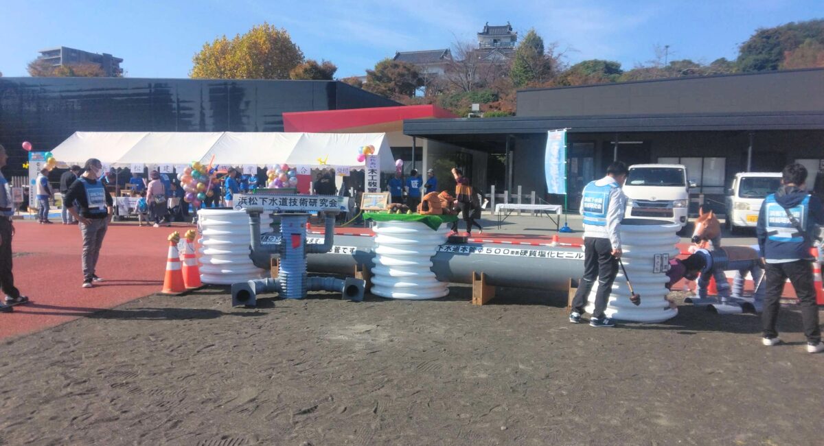 会場は体験型イベントで大盛況！ご家族連れで賑わった一日