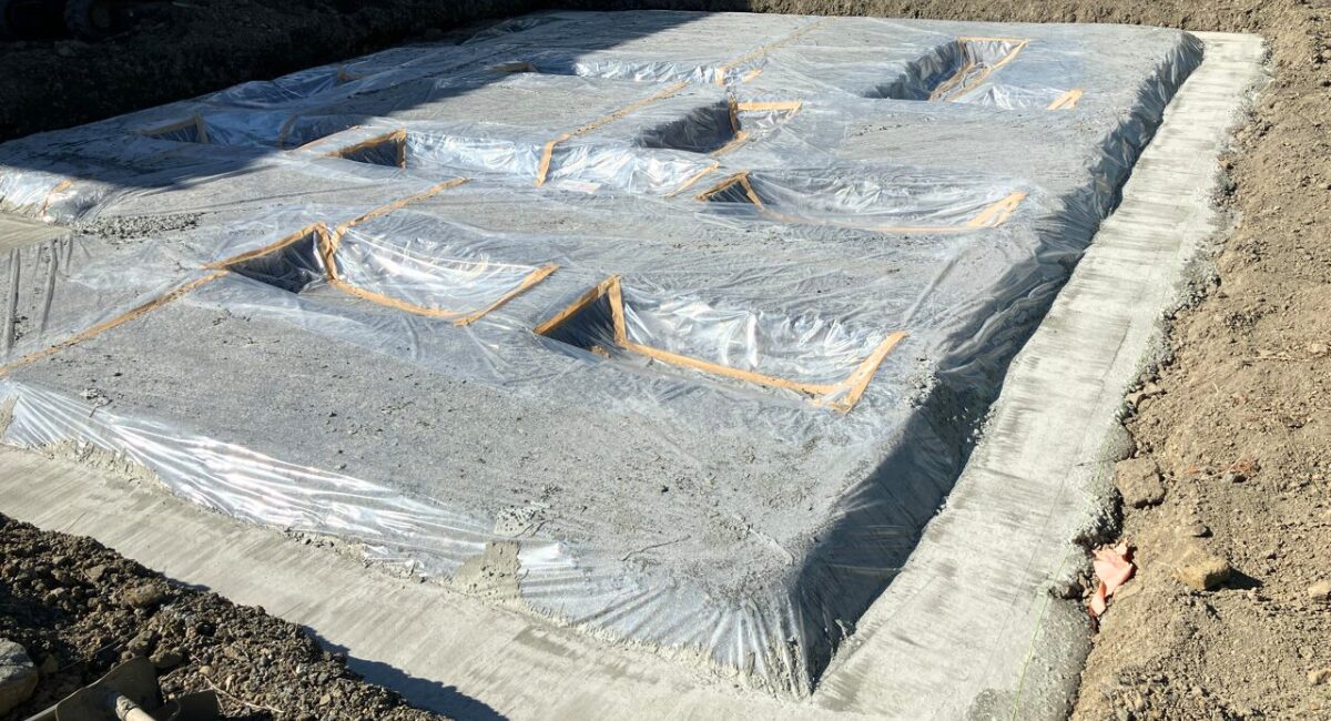 お家の健康を守る「土壌処理」と「防湿シート」