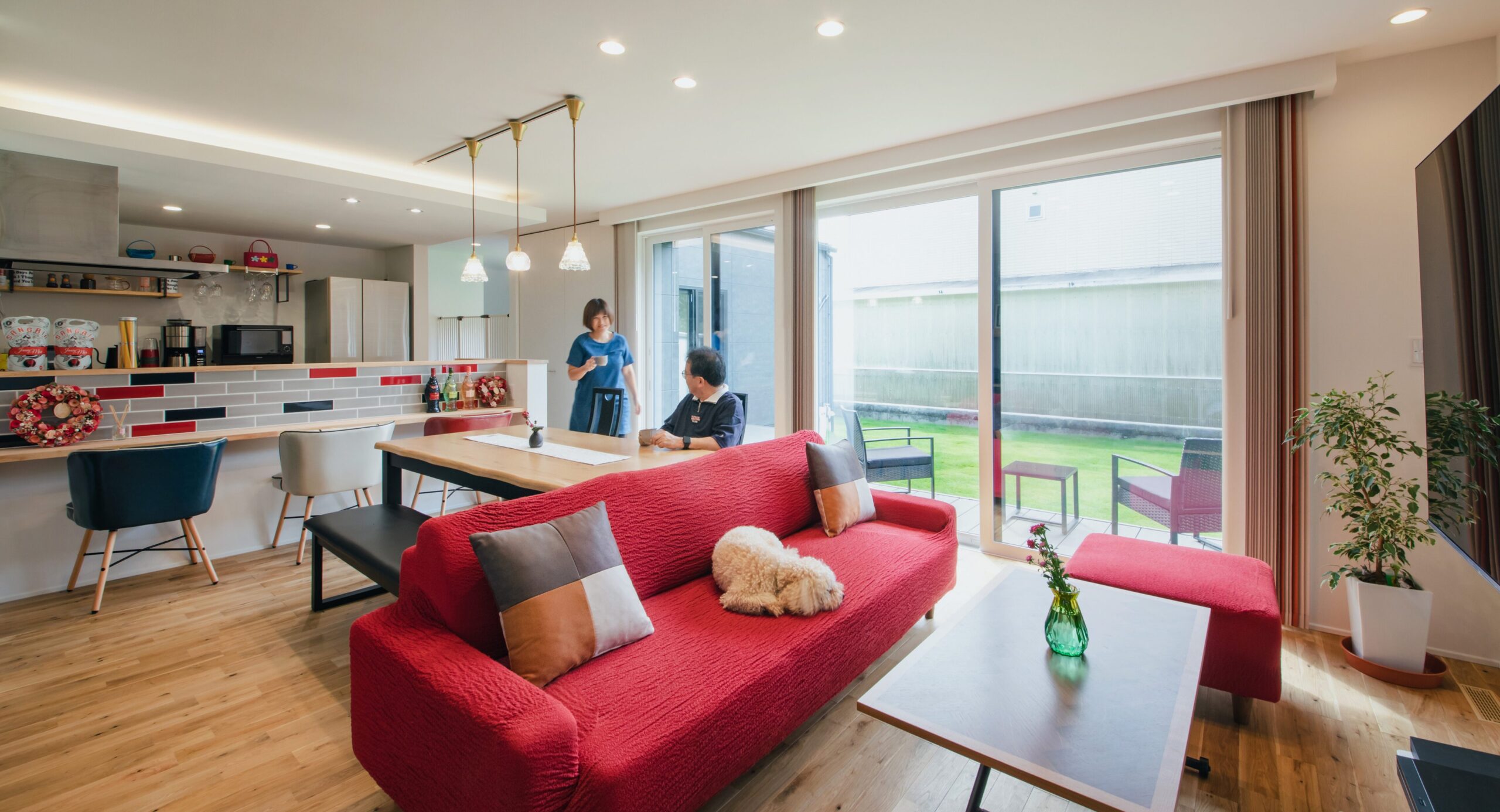 愛犬の健康を守る「滑らない床」の大切さ