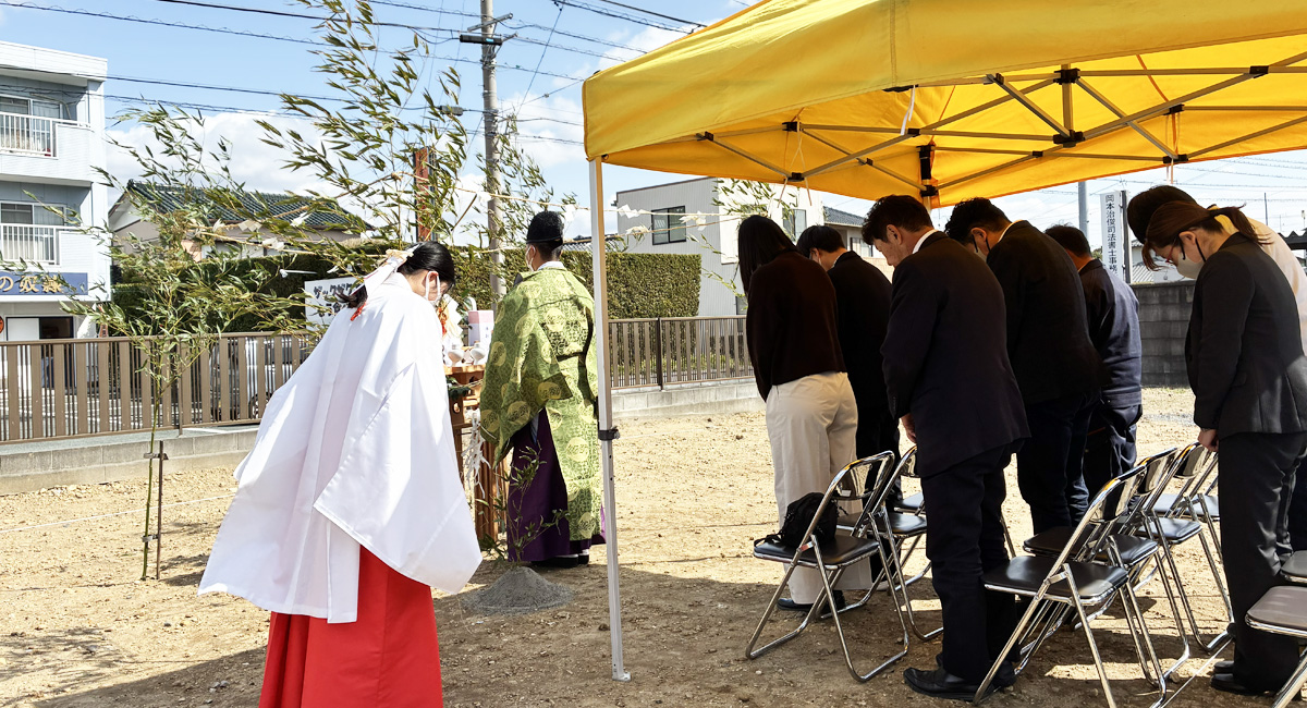 ON/OFFを切り替える平屋｜地鎮祭で祈る、趣味を愉しむ暮らしとクリーン動線の住まい