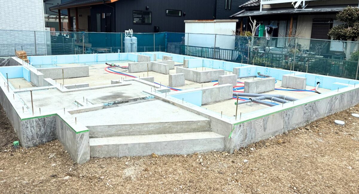 基礎が完成しました!